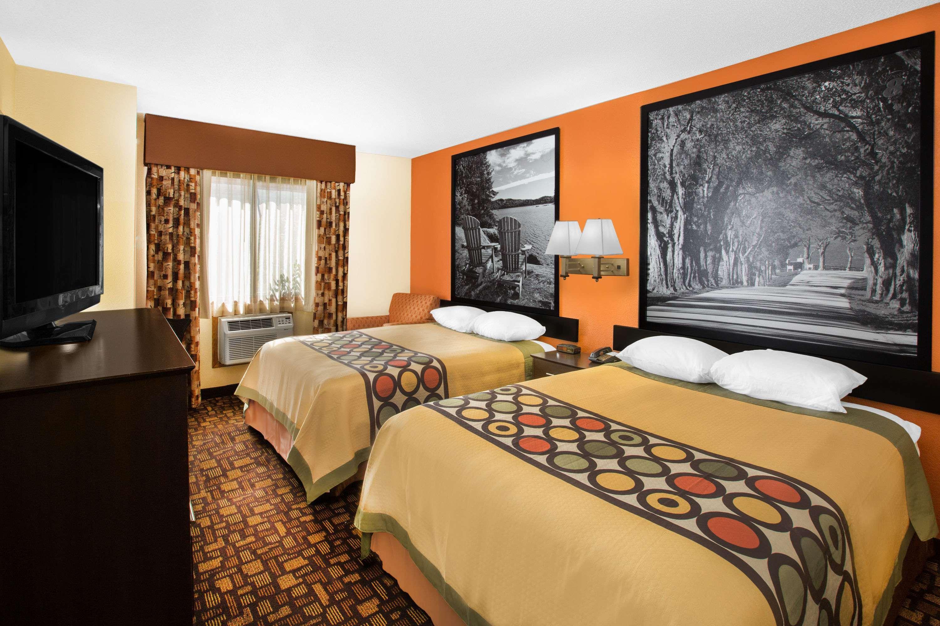 Motel Super 8 By Wyndham Clive Ia Extérieur photo