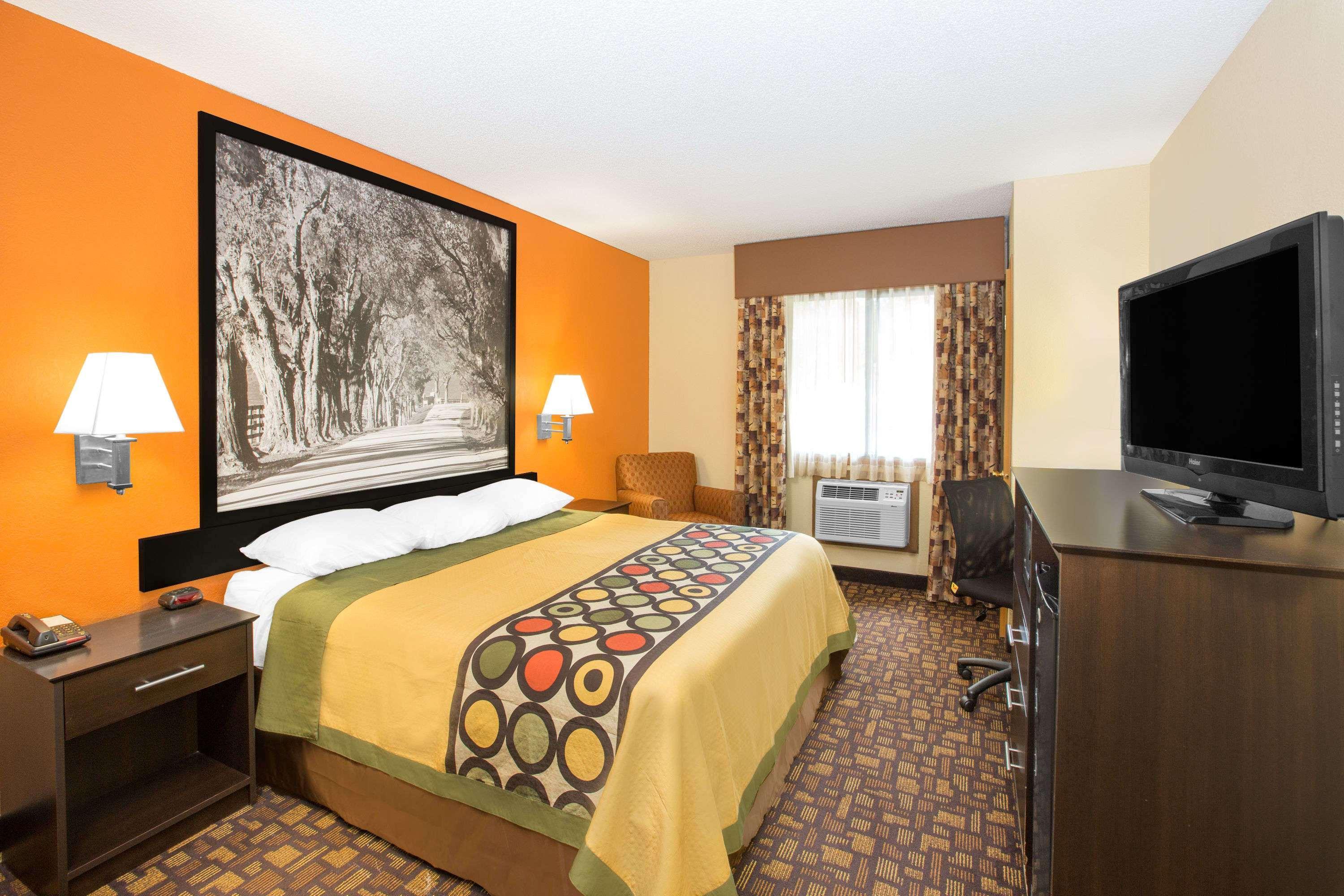Motel Super 8 By Wyndham Clive Ia Extérieur photo