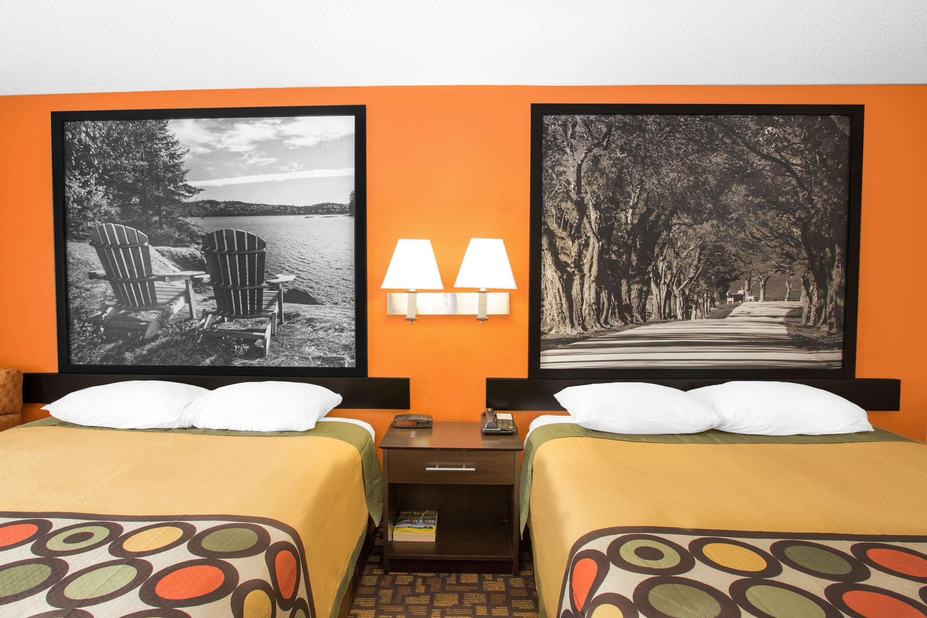 Motel Super 8 By Wyndham Clive Ia Extérieur photo