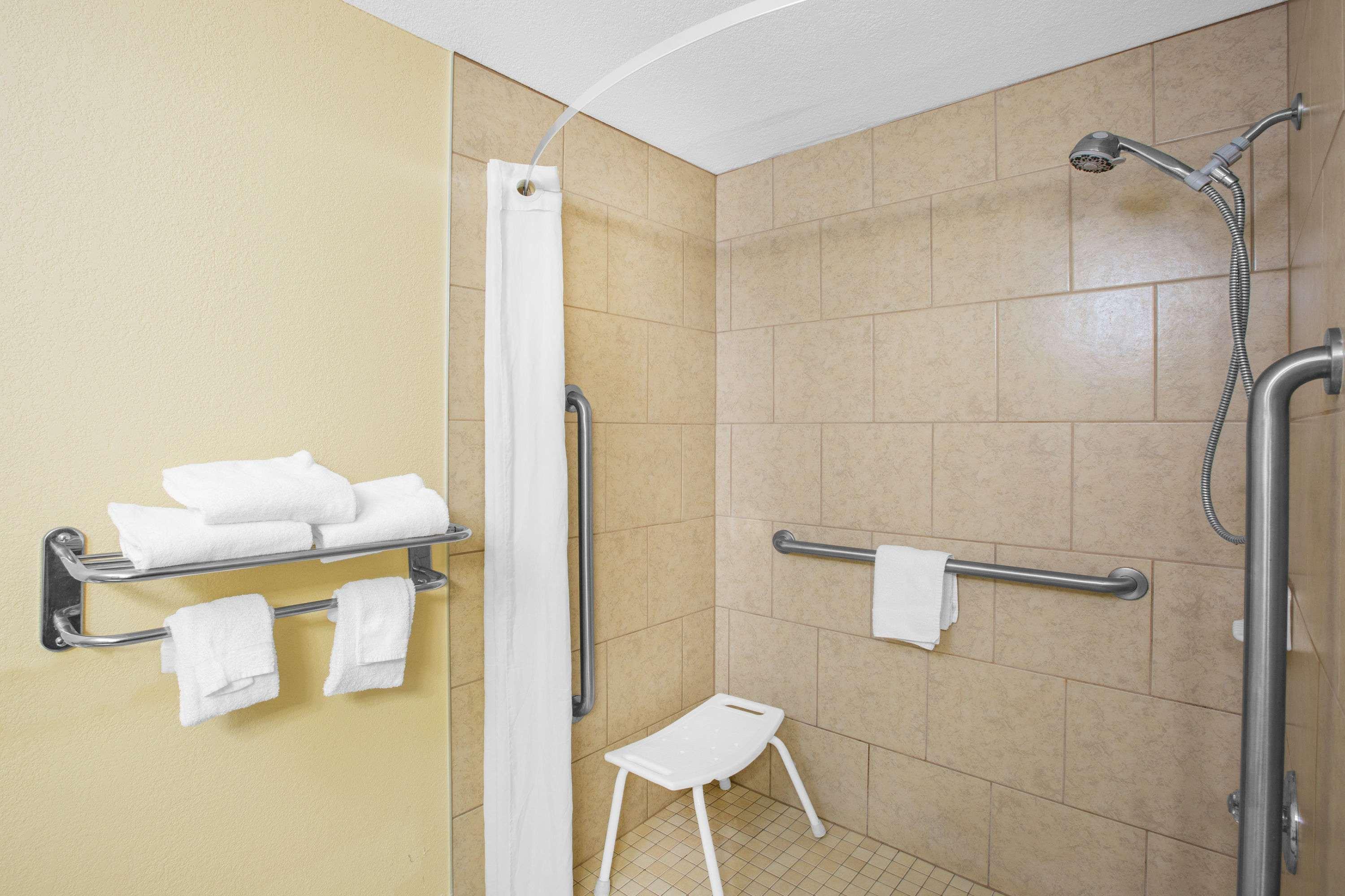 Motel Super 8 By Wyndham Clive Ia Chambre photo