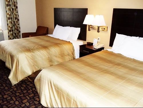 Motel Super 8 By Wyndham Clive Ia Extérieur photo