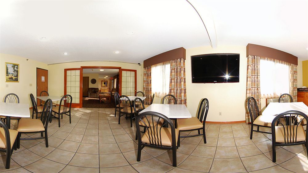 Motel Super 8 By Wyndham Clive Ia Extérieur photo