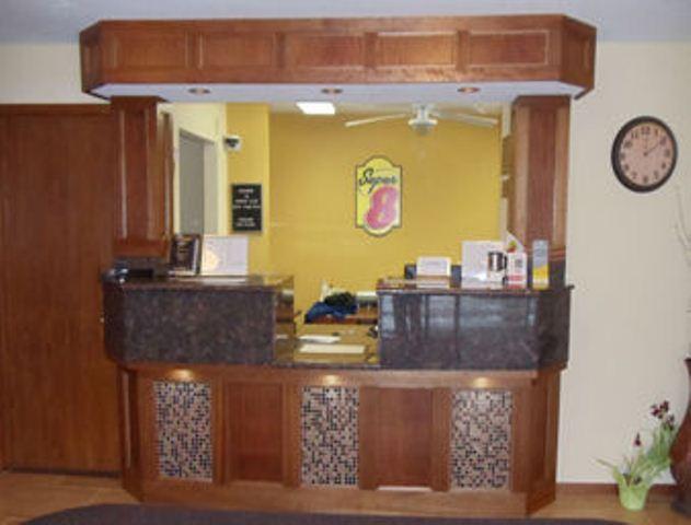Motel Super 8 By Wyndham Clive Ia Extérieur photo